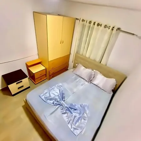 アパート Central Stay Tirana ティラナ